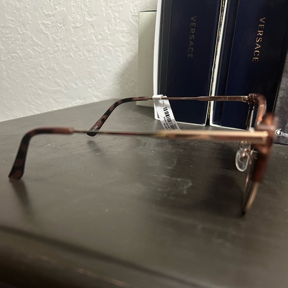 ALDO cat-eye sunglasses - Picture 4 of 4